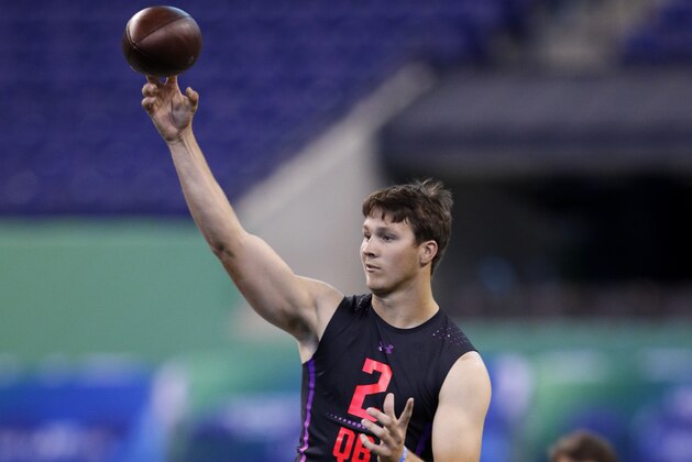 INDIANAPOLIS, IN - MARCH 03: Wyoming quarterback Josh Allen throws during the NFL Combine at Lucas Oil Stadium on March 3, 2018 in Indianapolis, Indiana. (Photo by Joe Robbins/Getty Images)