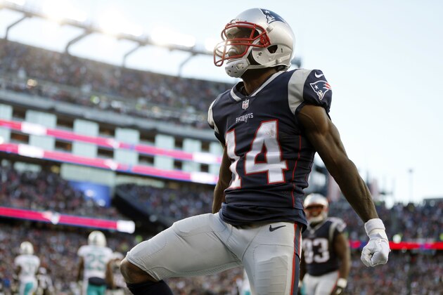 New England Patriots wide receiver Brandin Cooks celebrates his touchdown catch against the Miami Dolphins during the second half of an NFL football game, Sunday, Nov. 26, 2017, in Foxborough, Mass. (AP Photo/Michael Dwyer)