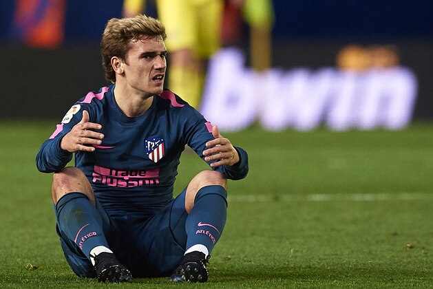 VILLARREAL, SPAIN - MARCH 18:  Antoine Griezmann of Atletico de Madrid reacts on the pitch during the La Liga match between Villarreal and Atletico Madrid at Estadio de La Ceramica on March 18, 2018 in Villarreal, Spain.  (Photo by Quality Sport Images/Getty Images)