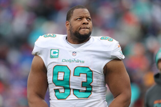 BUFFALO, NY - DECEMBER 17: Ndamukong Suh #93 of the Miami Dolphins looks on during their NFL game against the Buffalo Bills at New Era Field on December 17, 2017 in Buffalo, New York. (Photo by Tom Szczerbowski/Getty Images)