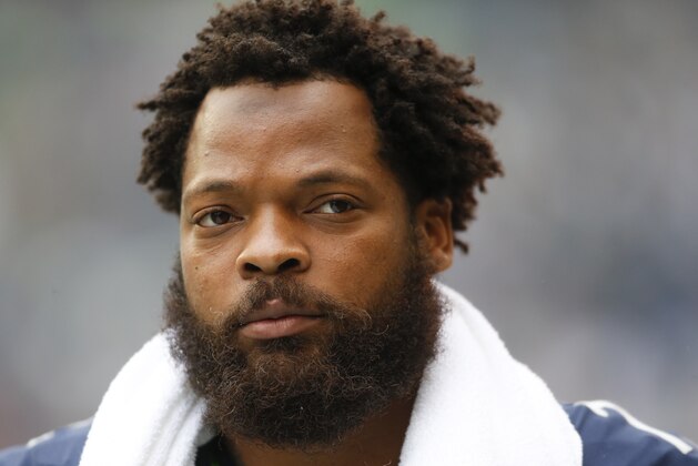 SEATTLE, WA - OCTOBER 29:  Defensive end Michael Bennett #72 of the Seattle Seahawks walks the sidelines before the game against the Houston Texans at CenturyLink Field on October 29, 2017 in Seattle, Washington. (Photo by Otto Greule Jr/Getty Images)