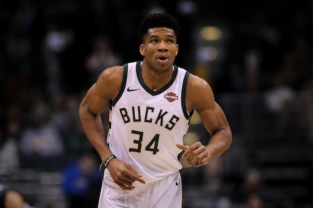 MILWAUKEE, WI - APRIL 05:  Giannis Antetokounmpo #34 of the Milwaukee Bucks runs across the court in the second quarter against the Brooklyn Nets at the Bradley Center on April 5, 2018 in Milwaukee, Wisconsin. NOTE TO USER: User expressly acknowledges and agrees that, by downloading and or using this photograph, User is consenting to the terms and conditions of the Getty Images License Agreement. (Dylan Buell/Getty Images) *** Local Caption *** Giannis Antetokounmpo