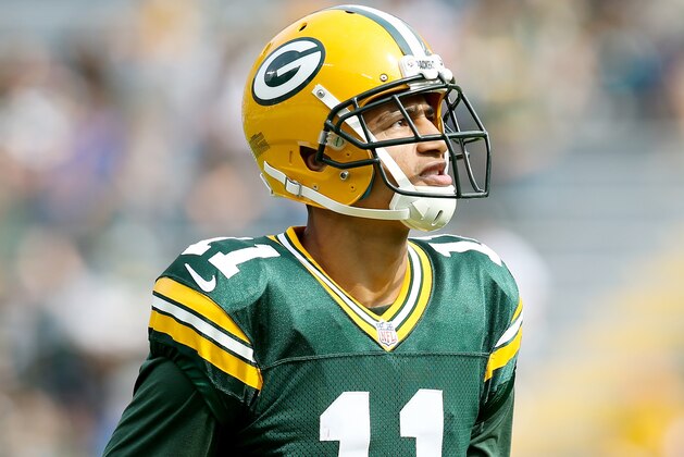 GREEN BAY, WI - SEPTEMBER 25:  Trevor Davis #11 of the Green Bay Packers warms up before the game against the Detroit Lions at Lambeau Field on September 25, 2016 in Green Bay, Wisconsin. (Photo by Dylan Buell/Getty Images)