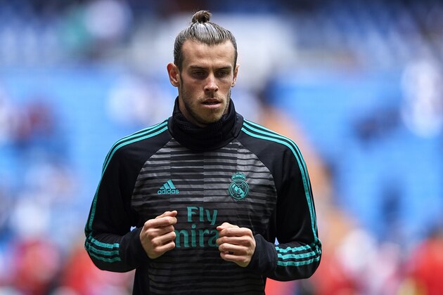 MADRID, SPAIN - APRIL 08:  Gareth Bale of Real Madrid warms up prior to the La Liga match between Real Madrid and Atletico Madrid at Estadio Santiago Bernabeu on April 8, 2018 in Madrid, Spain. (Photo by Quality Sport Images/Getty Images)