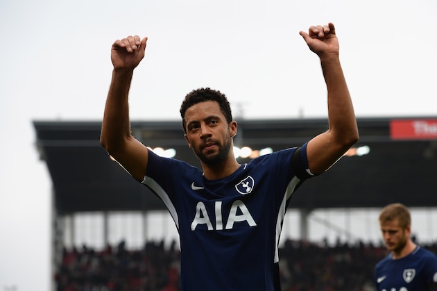 STOKE ON TRENT, ENGLAND - APRIL 07:  Moussa Dembele of Tottenham Hotspur salutes the fans at the end of the Premier League match between Stoke City and Tottenham Hotspur at Bet365 Stadium on April 7, 2018 in Stoke on Trent, England.  (Photo by Tony Marshall/Getty Images)