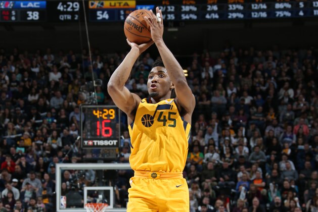 SALT LAKE CITY, UT - APRIL 5:  Donovan Mitchell #45 of the Utah Jazz shoots the ball during the game against the LA Clippers on April 5, 2018 at vivint.SmartHome Arena in Salt Lake City, Utah. NOTE TO USER: User expressly acknowledges and agrees that, by downloading and or using this Photograph, User is consenting to the terms and conditions of the Getty Images License Agreement. Mandatory Copyright Notice: Copyright 2018 NBAE (Photo by Melissa Majchrzak/NBAE via Getty Images)