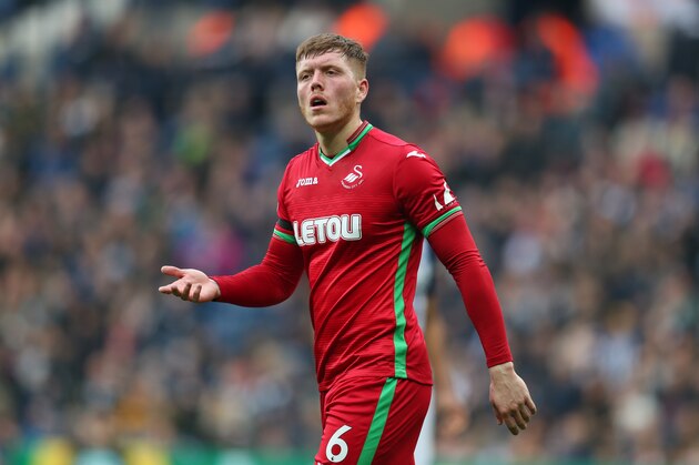 WEST BROMWICH, ENGLAND - APRIL 07: Alfie Mawson of Swansea City during the Premier League match between West Bromwich Albion and Swansea City at The Hawthorns on April 7, 2018 in West Bromwich, England. (Photo by Catherine Ivill/Getty Images)