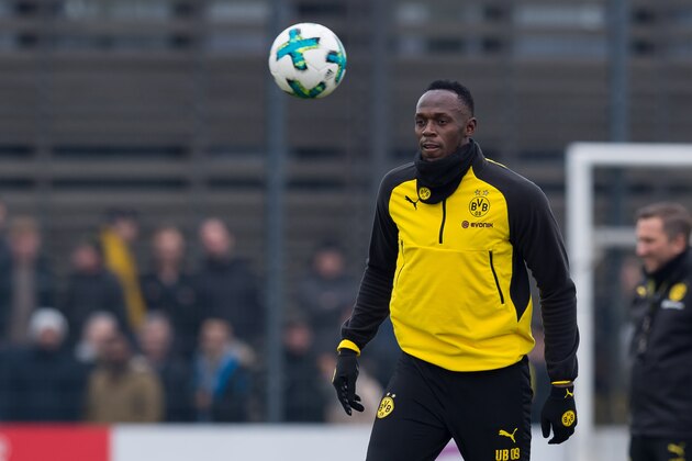 DORTMUND, GERMANY - MARCH 23: Usain Bolt controls the ball during a training session on March 23, 2018 in Dortmund, Germany. (Photo by TF-Images/TF-Images via Getty Images)