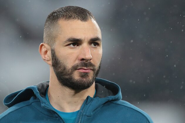 TURIN, ITALY - APRIL 03:  Karim Benzema of Real Madrid looks on during the UEFA Champions League Quarter Final Leg One match between Juventus and Real Madrid at Allianz Stadium on April 3, 2018 in Turin, Italy.  (Photo by Emilio Andreoli/Getty Images)