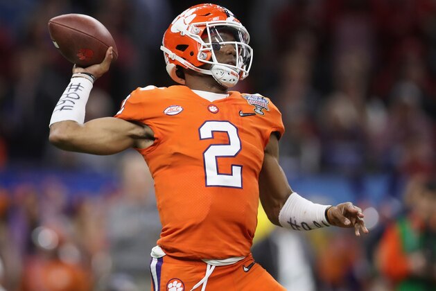 NEW ORLEANS, LA - JANUARY 01:  Kelly Bryant #2 of the Clemson Tigers thows the ball in the first half of the AllState Sugar Bowl against the Alabama Crimson Tide at the Mercedes-Benz Superdome on January 1, 2018 in New Orleans, Louisiana.  (Photo by Chris Graythen/Getty Images)