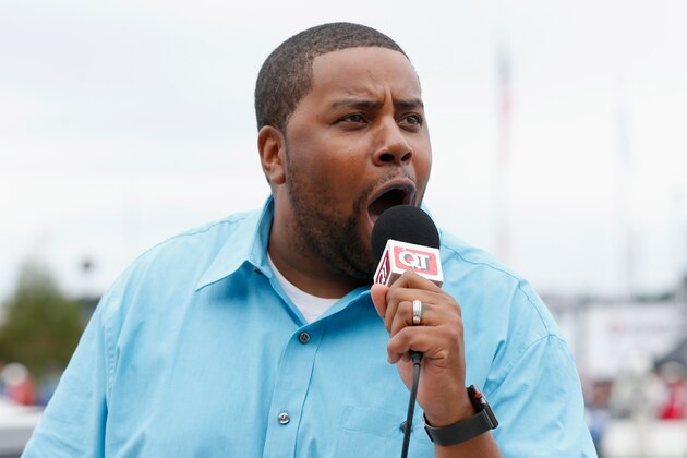 HAMPTON, GA - FEBRUARY 25:  American actor and comedian Kenan Thompson gives the command to start engines prior to the Monster Energy NASCAR Cup Series Folds of Honor QuikTrip 500 at Atlanta Motor Speedway on February 25, 2018 in Hampton, Georgia.  (Photo by Brian Lawdermilk/Getty Images)