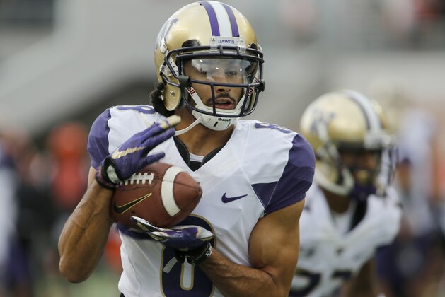 Washington wide receiver Dante Pettis (8) before an NCAA college football game, in Corvallis, Ore., Saturday, Sept. 30, 2017. (AP Photo/Timothy J. Gonzalez)