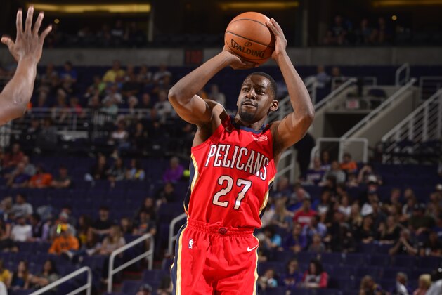 PHOENIX, AZ - APRIL 6:  Jordan Crawford #27 of the New Orleans Pelicans shoots the ball against the Phoenix Suns on April 6, 2018 at Talking Stick Resort Arena in Phoenix, Arizona. NOTE TO USER: User expressly acknowledges and agrees that, by downloading and or using this photograph, user is consenting to the terms and conditions of the Getty Images License Agreement. Mandatory Copyright Notice: Copyright 2018 NBAE (Photo by Barry Gossage/NBAE via Getty Images)