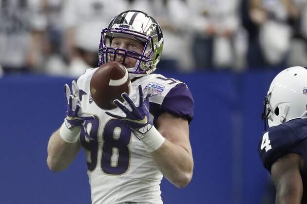 Washington tight end Will Dissly (98) against Penn State during the Fiesta Bowl NCAA college football game, Saturday, Dec. 30, 2017, in Glendale, Ariz. (AP Photo/Rick Scuteri)