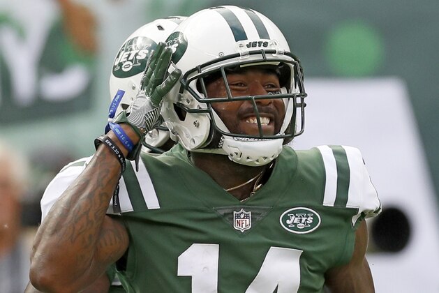 NEW YORK, NY - OCTOBER 15:  Jeremy Kerley #14 of the New York Jets celebrates in an NFL football game against the New England Patriots on October 15, 2017 at MetLife Stadium in East Rutherford, New Jersey. Patriots won 24-17. (Photo by Paul Bereswill/Getty Images)