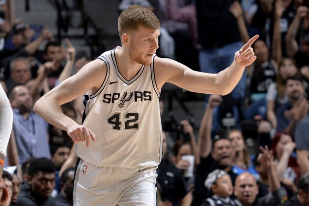 SAN ANTONIO, TX - MARCH 29:  Davis Bertans #42 of the San Antonio Spurs reacts during the game against the Oklahoma City Thunder on March 29, 2018 at the AT&T Center in San Antonio, Texas. NOTE TO USER: User expressly acknowledges and agrees that, by downloading and or using this photograph, user is consenting to the terms and conditions of the Getty Images License Agreement. Mandatory Copyright Notice: Copyright 2018 NBAE (Photos by Mark Sobhani/NBAE via Getty Images)