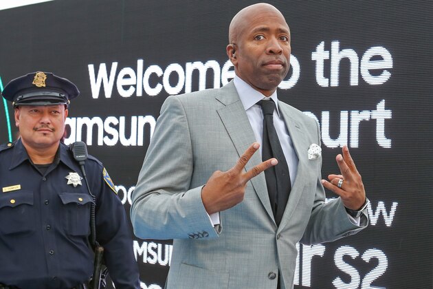 OAKLAND, CA - OCTOBER 27:  TNT Analyst Kenny Smith arrives during the Opening Night Tip-off of 2015-16 season for NBA on TNT on October 27, 2015 at Pier 39 in Oakland, California. NOTE TO USER: User expressly acknowledges and agrees that, by downloading and/or using this Photograph, user is consenting to the terms and conditions of the Getty Images License Agreement. Mandatory Copyright Notice: Copyright 2015 NBAE (Photo by Tim Cattera/NBAE via Getty Images)