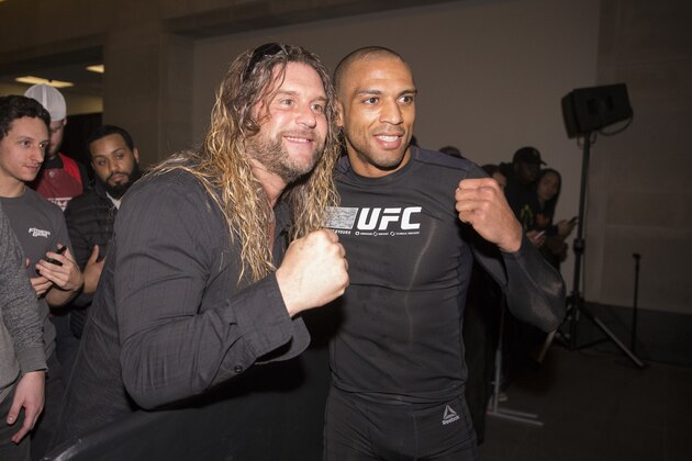 ATLANTIC CITY, NJ - APRIL 18: Edson Barboza participates in an open workout at Atlantic City Boardwalk Hall on April 18, 2018 in Atlantic City, New Jersey. (Photo by Mitchell Leff/Zuffa LLC via Getty Images)