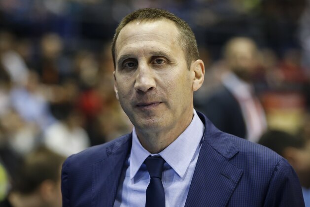 BELGRADE, SERBIA - OCTOBER 13: Head coach David Blatt of Darussafaka looks on prior the 2016/2017 Turkish Airlines EuroLeague Regular Season Round 1 game between Crvena Zvezda MTS Belgrade and Darussafaka Dogus Istanbul at Aleksandar Nikolic Hall on October 13, 2016 in Belgrade, Serbia. (Photo by Srdjan Stevanovic/Getty Images)