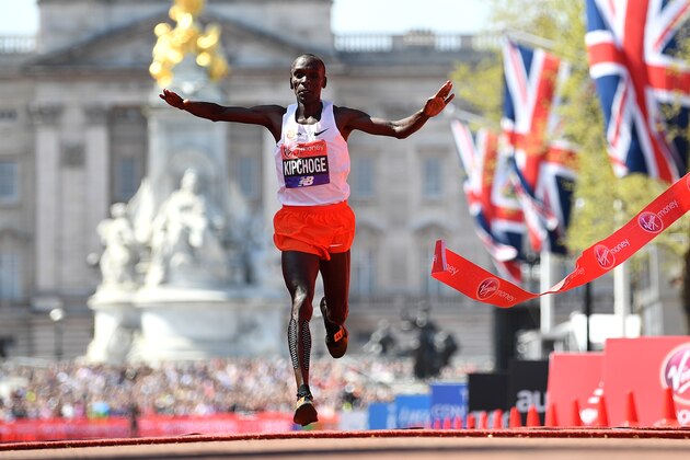 LONDON, ENGLAND - APRIL 22:  Eliud Kipchoge of Kenya crosses the finish line to win the men's race during the Virgin Money London Marathon at United Kingdom on April 22, 2018 in London, England.  (Photo by Justin Setterfield/Getty Images)