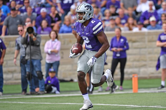 MANHATTAN, KS - OCTOBER 14:  Returner D.J. Reed #2 of the Kansas State Wildcats returns a kick-off against the TCU Horned Frogs during the first half on October 14, 2017 at Bill Snyder Family Stadium in Manhattan, Kansas.  (Photo by Peter G. Aiken/Getty Images)
