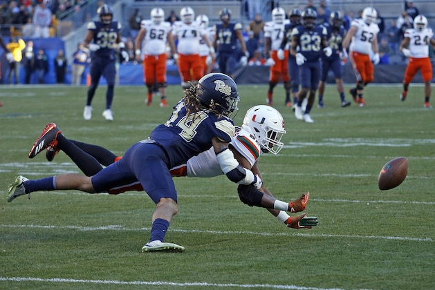 PITTSBURGH, PA - NOVEMBER 24: Avonte Maddox #14 of the Pittsburgh Panthers defends against Ahmmon Richards #82 of the Miami Hurricanes on November 24, 2017 at Heinz Field in Pittsburgh, Pennsylvania. (Photo by Justin K. Aller/Getty Images) PITTSBURGH, PA - NOVEMBER 24: Avonte Maddox #14 of the Pittsburgh Panthers defends against Ahmmon Richards #82 of the Miami Hurricanes on November 24, 2017 at Heinz Field in Pittsburgh, Pennsylvania. (Photo by Justin K. Aller/Getty Images)