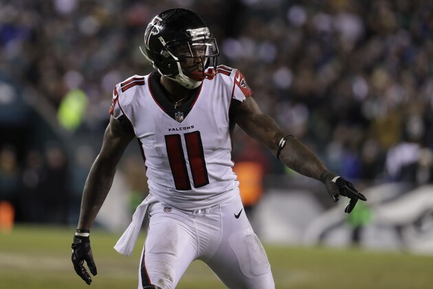 Atlanta Falcons' Julio Jones (11) in action during the second half of an NFL divisional playoff football game against the Philadelphia Eagles, Saturday, Jan. 13, 2018, in Philadelphia. Philadelphia won 15-10. (AP Photo/Chris Szagola)