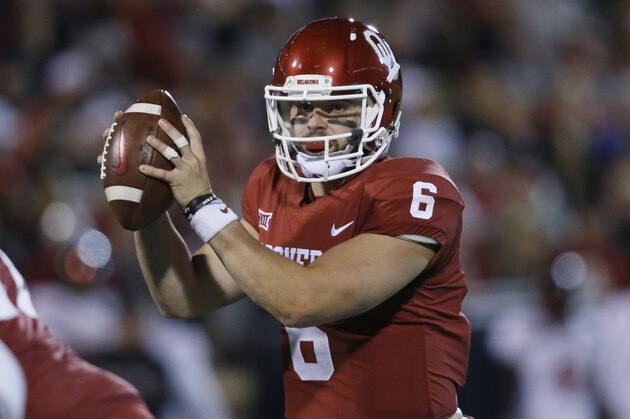 Oklahoma quarterback Baker Mayfield (6) in the second quarter of an NCAA college football game against Texas Tech in Norman, Okla., Saturday, Oct. 28, 2017. (AP Photo/Sue Ogrocki)