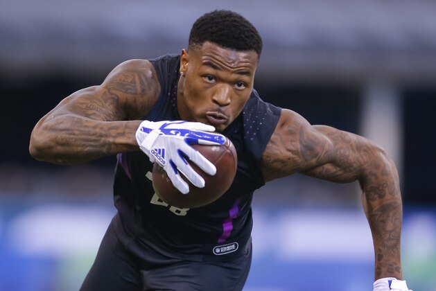 INDIANAPOLIS, IN - MARCH 05: Florida State defensive back Derwin James (DB57) participates in a drill during the NFL Scouting Combine at Lucas Oil Stadium on March 5, 2018 in Indianapolis, Indiana. (Photo by Michael Hickey/Getty Images)
