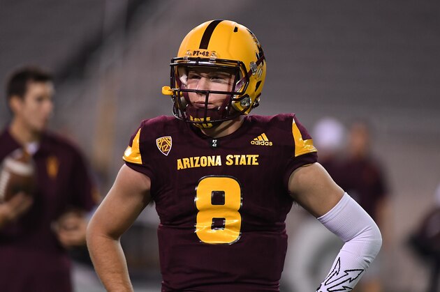 TEMPE, AZ - OCTOBER 28: Blake Barnett #8 of Arizona State warms up prior to a game against the University of Southern California Trojans at Sun Devil Stadium on October 28, 2017 in Tempe, Arizona. (Photo by Norm Hall/Getty Images) TEMPE, AZ - OCTOBER 28: Blake Barnett #8 of Arizona State warms up prior to a game against the University of Southern California Trojans at Sun Devil Stadium on October 28, 2017 in Tempe, Arizona. (Photo by Norm Hall/Getty Images)