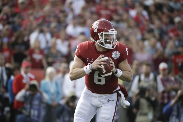 Oklahoma quarterback Baker Mayfield pulls back to throw a pass during the Rose Bowl NCAA college football game against Georgia Monday, Jan. 1, 2018, in Pasadena, Calif. (AP Photo/Jae C. Hong)