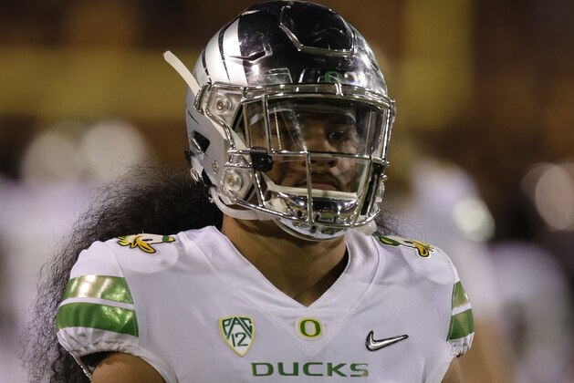 Oregon safety Fotu T. Leiato II (19) in the first half during an NCAA college football game against Arizona State, Saturday, Sept. 23, 2017, in Tempe, Ariz. (AP Photo/Rick Scuteri)