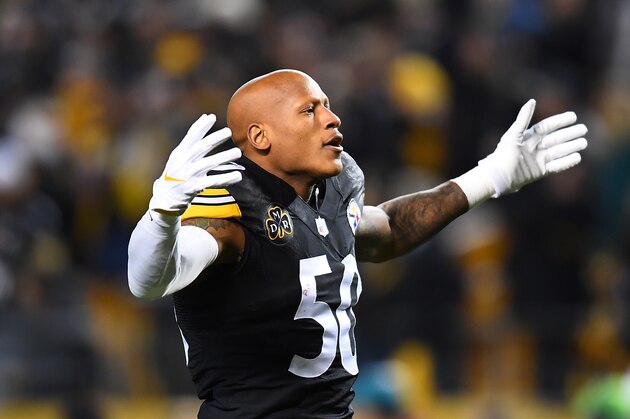 PITTSBURGH, PA - NOVEMBER 26: Ryan Shazier #50 of the Pittsburgh Steelers in action during the game against the Green Bay Packers at Heinz Field on November 26, 2017 in Pittsburgh, Pennsylvania. (Photo by Joe Sargent/Getty Images)