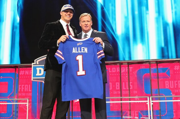 ARLINGTON, TX - APRIL 26:  Josh Allen of Wyoming poses with NFL Commissioner Roger Goodell after being picked #7 overall by the Buffalo Bills during the first round of the 2018 NFL Draft at AT&T Stadium on April 26, 2018 in Arlington, Texas.  (Photo by Tom Pennington/Getty Images)