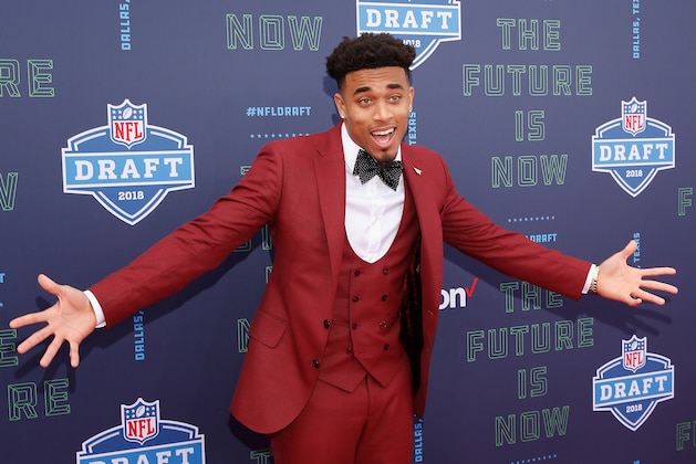 ARLINGTON, TX - APRIL 26:  Jaire Alexander of Louisville poses on the red carpet prior to the start of the 2018 NFL Draft at AT&T Stadium on April 26, 2018 in Arlington, Texas.  (Photo by Tim Warner/Getty Images)