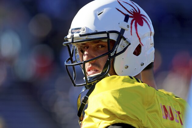 South Squad Kyle Lauletta, of Richmond, during the South's team practice Tuesday, Jan. 23, 2018, in Mobile, Ala., for Saturday's Senior Bowl NCAA college football game. (AP Photo/Butch Dill)