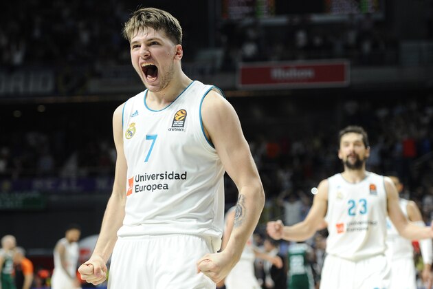 MADRID, SPAIN - APRIL 27: Luka Doncic, #7 guard of Real Madrid during the 2017/2018 Turkish Airlines Euroleague Play Off Leg Four between Real Madrid v Panathinaikos Superfoods Athens at WiZink Center on April 27, 2018 in Madrid, Spain. (Photo by Sonia Canada/Getty Images)