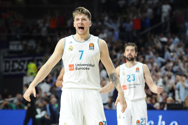 MADRID, SPAIN - APRIL 27: Luka Doncic, #7 guard of Real Madrid during the 2017/2018 Turkish Airlines Euroleague Play Off Leg Four between Real Madrid v Panathinaikos Superfoods Athens at WiZink Center on April 27, 2018 in Madrid, Spain. (Photo by Sonia Canada/Getty Images)