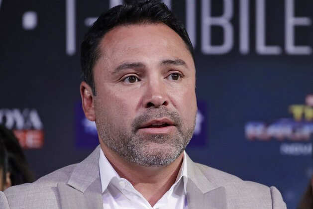 Oscar de la Hoya speaks during a news conference Wednesday, Sept. 13, 2017, in Las Vegas. (AP Photo/John Locher)
