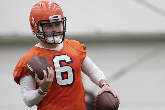 Cleveland Browns quarterback Baker Mayfield watches during rookie minicamp at the NFL football team's training camp facility, Friday, May 4, 2018, in Berea, Ohio. (AP Photo/Tony Dejak)
