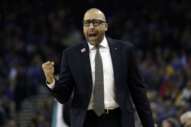 Memphis Grizzlies head coach David Fizdale reacts during the first half of an NBA basketball game against the Golden State Warriors Sunday, March 26, 2017, in Oakland, Calif. (AP Photo/Marcio Jose Sanchez)
