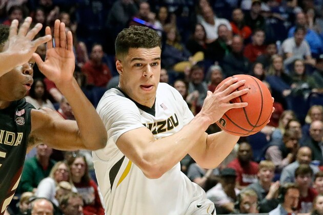 NASHVILLE, TN - MARCH 16:  Michael Porter Jr. #13 of the Missouri Tigers plays against the Florida State Seminoles during the first round of the 2018 NCAA Men's Basketball Tournament at Bridgestone Arena on March 16, 2018 in Nashville, Tennessee.  (Photo by Frederick Breedon/Getty Images)