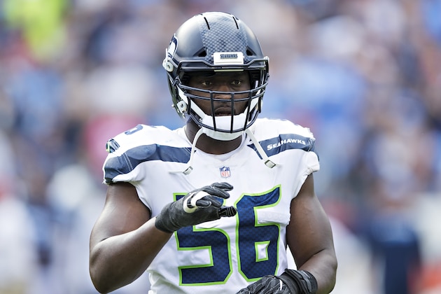 NASHVILLE, TN - SEPTEMBER 24:  Cliff Avril #56 of the Seattle Seahawks signals to the sidelines during a game against the Tennessee Titans at Nissan Stadium on September 24, 2017 in Nashville, Tennessee.  The Titans defeated the Seahawks 33-27.  (Photo by Wesley Hitt/Getty Images)