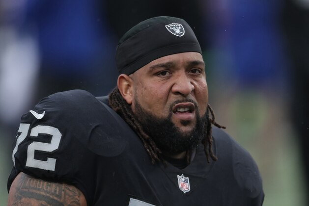 BUFFALO, NY - OCTOBER 29: Donald Penn #72 of the Oakland Raiders warms up before the start of NFL game action against the Buffalo Bills at New Era Field on October 29, 2017 in Buffalo, New York. (Photo by Tom Szczerbowski/Getty Images)
