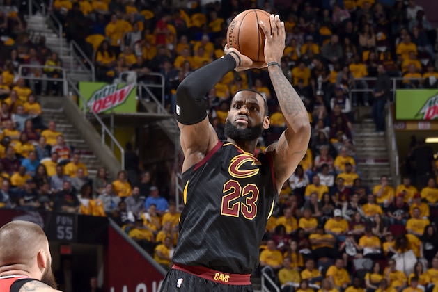 CLEVELAND, OH - MAY 7: LeBron James #23 of the Cleveland Cavaliers shoots the ball against the Toronto Raptors in Game Four of the Eastern Conference Semifinals during the 2018 NBA Playoffs on May 7, 2018 at Quicken Loans Arena in Cleveland, Ohio. NOTE TO USER: User expressly acknowledges and agrees that, by downloading and/or using this photograph, user is consenting to the terms and conditions of the Getty Images License Agreement. Mandatory Copyright Notice: Copyright 2018 NBAE (Photo by David Liam Kyle/NBAE via Getty Images)