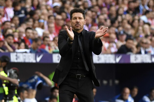 Atletico Madrid's Argentinian coach Diego Simeone reacts during the Spanish league football match between Club Atletico de Madrid and RCD Espanyol at the Wanda Metropolitano stadium in Madrid on May 6, 2018. (Photo by PIERRE-PHILIPPE MARCOU / AFP)        (Photo credit should read PIERRE-PHILIPPE MARCOU/AFP/Getty Images)