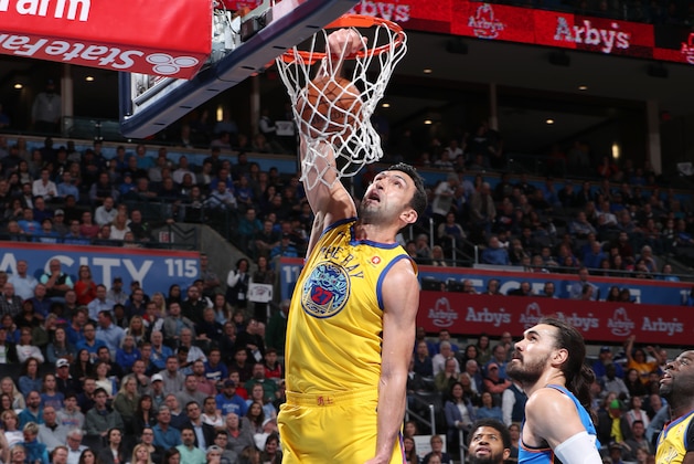 OKLAHOMA CITY, OK - APRIL 3: Zaza Pachulia #27 of the Golden State Warriors drives to the basket during the game against the Oklahoma City Thunder on April 3, 2018 at Chesapeake Energy Arena in Oklahoma City, Oklahoma. NOTE TO USER: User expressly acknowledges and agrees that, by downloading and or using this photograph, User is consenting to the terms and conditions of the Getty Images License Agreement. Mandatory Copyright Notice: Copyright 2018 NBAE (Photo by Joe Murphy/NBAE via Getty Images)