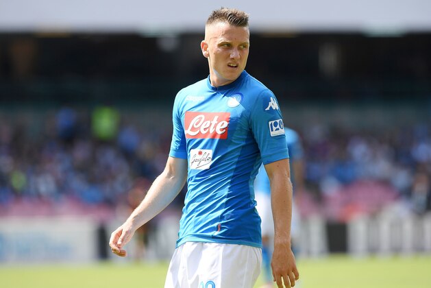 NAPLES, ITALY - MAY 06:  Piotr Zielinski of SSC Napoli in action during the serie A match between SSC Napoli and Torino FC at Stadio San Paolo on May 6, 2018 in Naples, Italy.  (Photo by Francesco Pecoraro/Getty Images)