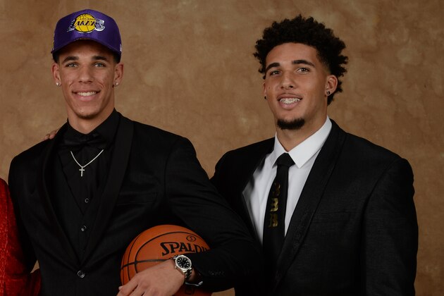 BROOKLYN, NY - JUNE 22:  LaMelo Ball and LiAngelo Ball pose for a portrait with Lonzo Ball after being drafted number two overall to the  Los Angeles Lakers during the 2017 NBA Draft on June 22, 2017 at Barclays Center in Brooklyn, New York. NOTE TO USER: User expressly acknowledges and agrees that, by downloading and or using this photograph, User is consenting to the terms and conditions of the Getty Images License Agreement. Mandatory Copyright Notice: Copyright 2017 NBAE (Photo by Jennifer Pottheiser/NBAE via Getty Images)