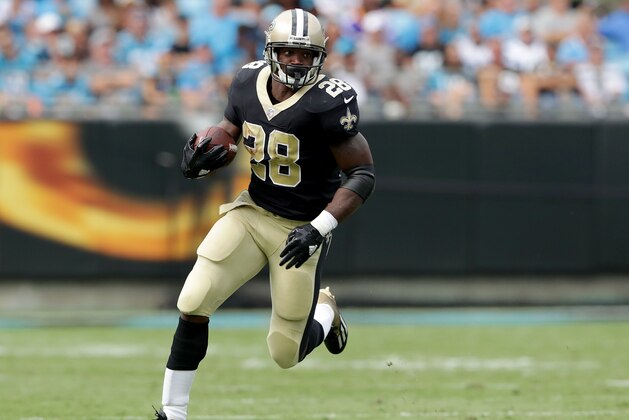 CHARLOTTE, NC - SEPTEMBER 24:  Adrian Peterson #28 of the New Orleans Saints runs with the ball against the Carolina Panthers during their game at Bank of America Stadium on September 24, 2017 in Charlotte, North Carolina.  (Photo by Streeter Lecka/Getty Images)